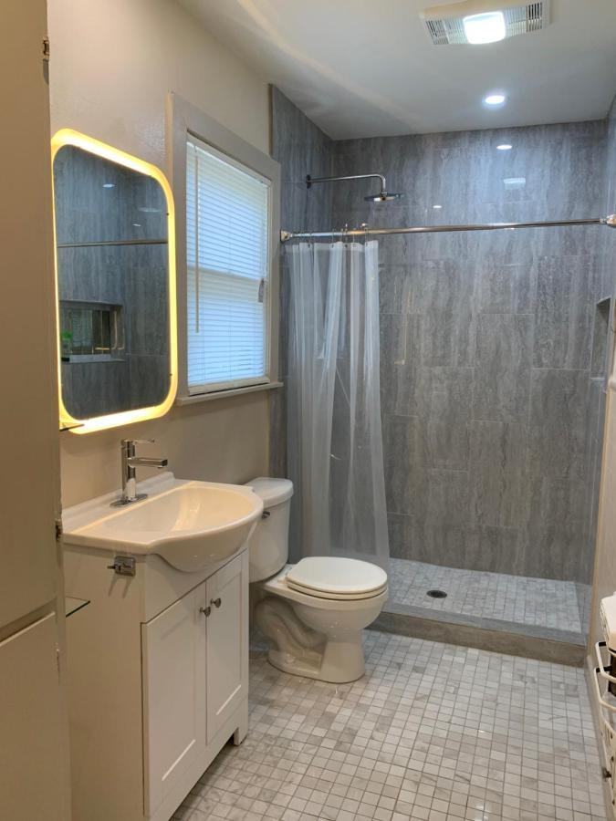 125-#4 Downtown Cozy Upstairs One Bedroom Apt San Antonio Buitenkant foto