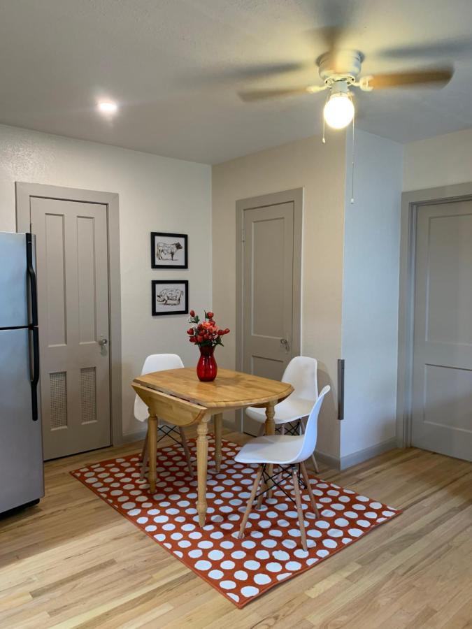 125-#4 Downtown Cozy Upstairs One Bedroom Apt San Antonio Buitenkant foto