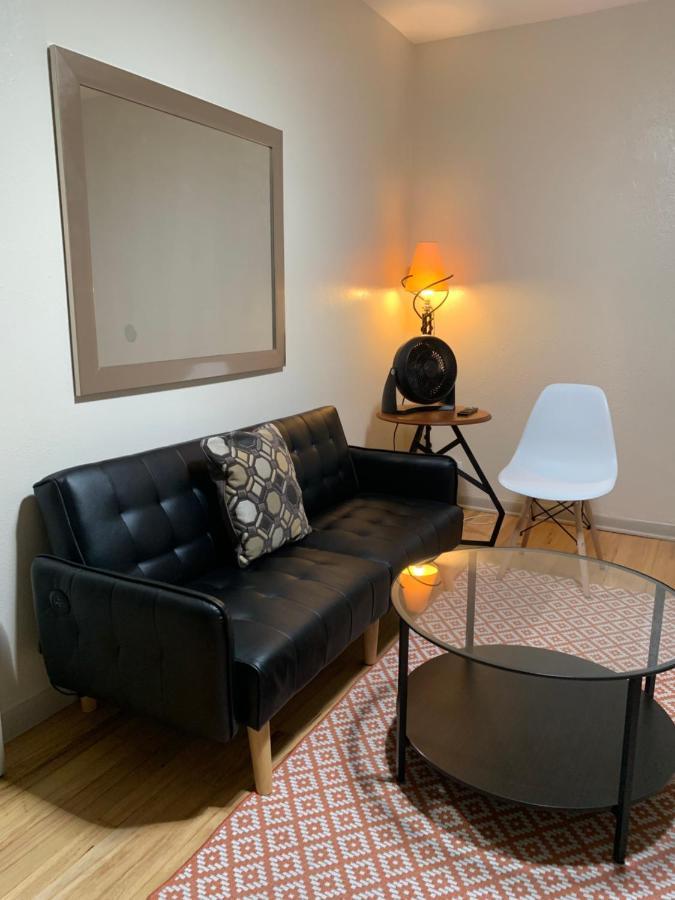 125-#4 Downtown Cozy Upstairs One Bedroom Apt San Antonio Buitenkant foto